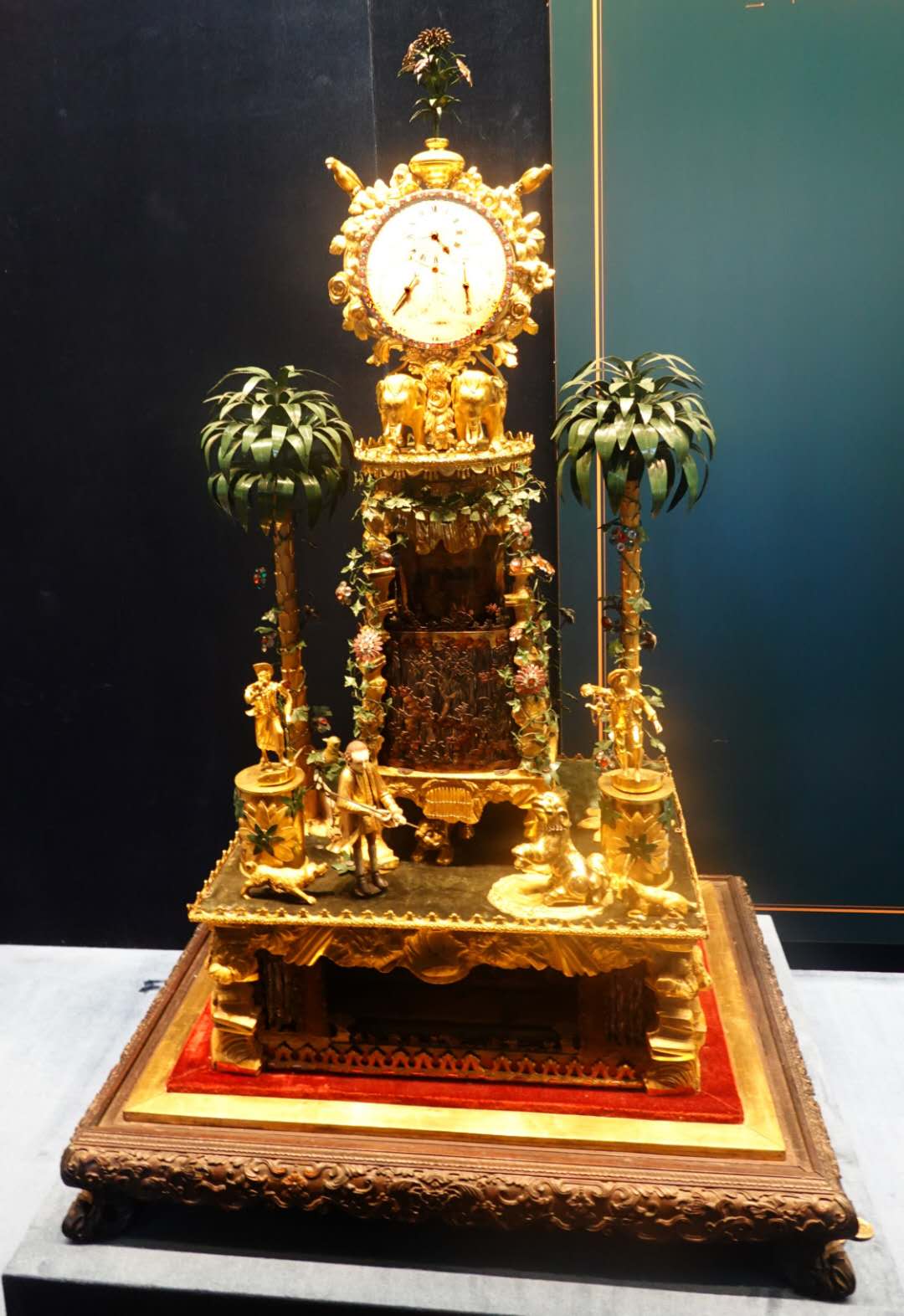 奢侈品修复师前景_奢侈品修复培训要去哪里学_奢侈品修复学徒
